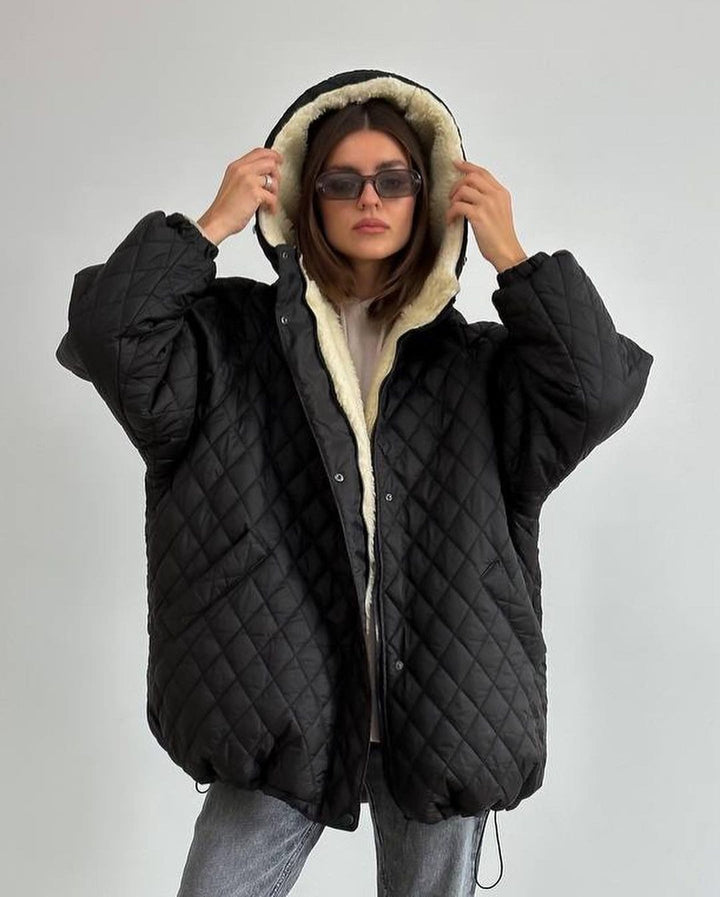 Damen Oversize Steppjacke mit Teddyfutter und Kapuze Echoarchiv