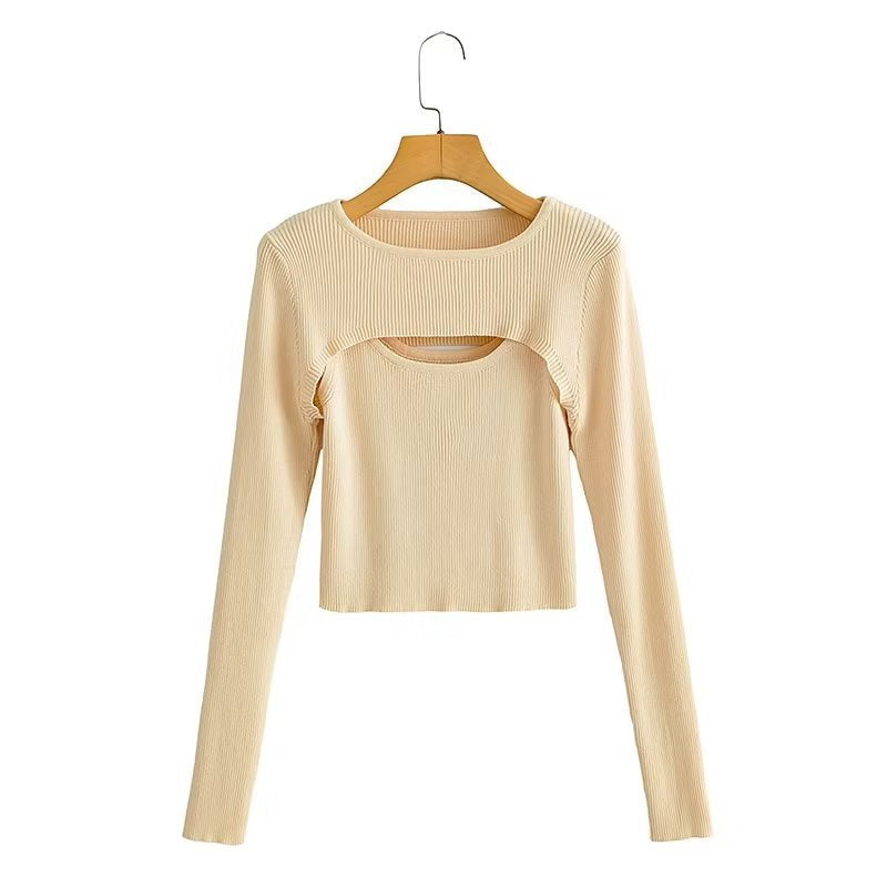 Damen Kurz geschnittenes Rippstrick-Top mit asymmetrischen Cut-Outs und Rundhalsausschnitt Echo Archiv