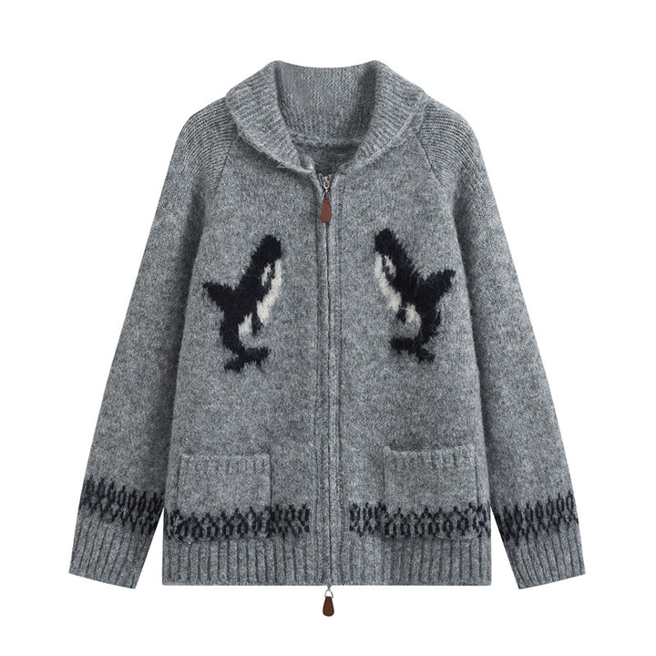 Damen Strickjacke mit Reißverschluss, Schalkragen und Wal‑Intarsien Echo Archiv
