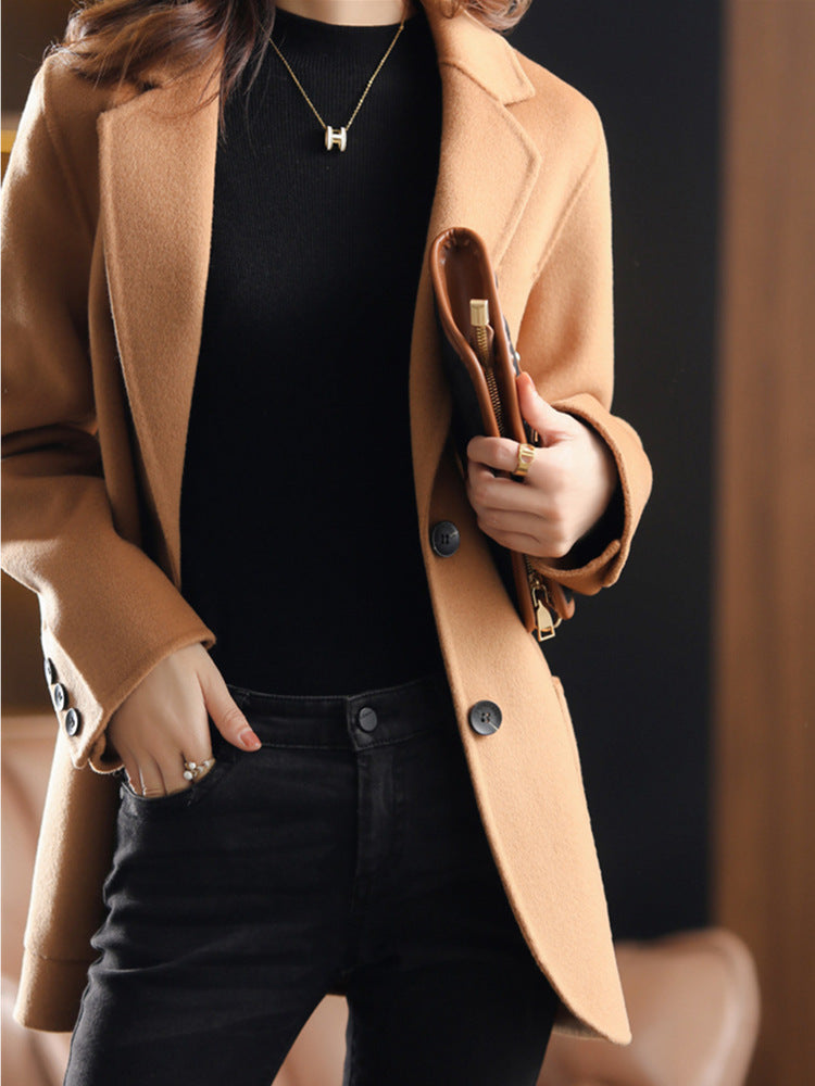 Damen eleganter Wollblazer mit klassischen Revers und strukturiertem Schnitt – Valéne