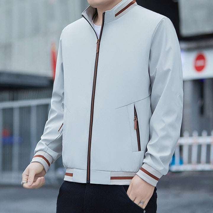 Herren Leichte Urban-Bomberjacke aus Softshell mit Stehkragen, Reißverschlusstaschen & kontrastierten Bündchen Echoarchiv