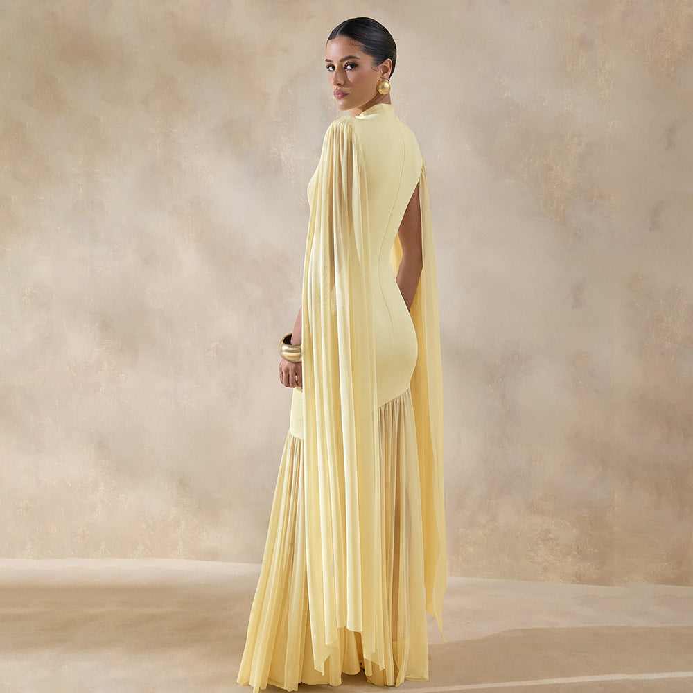 Damen Elegantes Maxikleid mit fließenden Ärmeln und raffiniertem Schnitt Echo Archiv