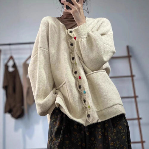 Damen Modischer Strickcardigan mit bunten Knöpfen Echo Archiv