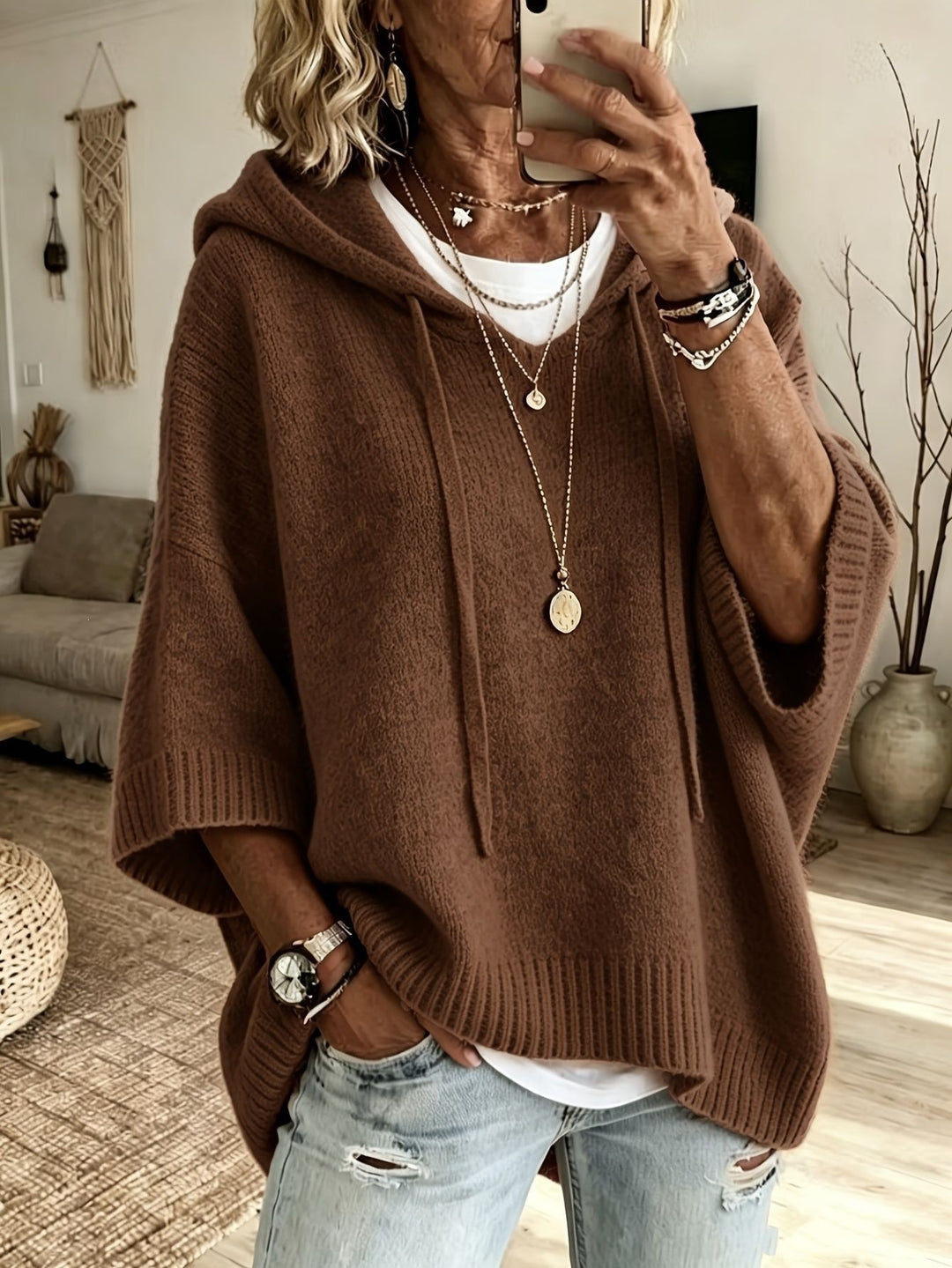Damen Oversize Kapuzen‑Strickponcho mit halblangen Ärmeln und Blockstreifen – Veloura