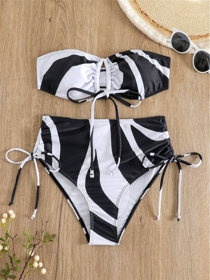 Damen Bandeau-Bikini mit verstellbaren Schnürdetails und modischem Muster Echo Archiv