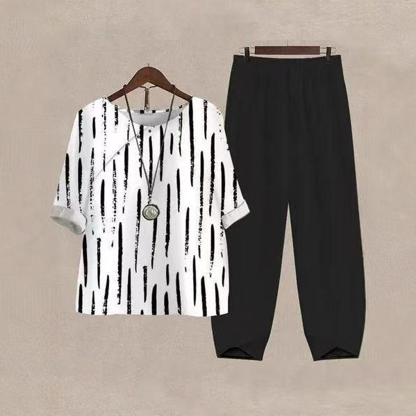 Damen nan legeres Freizeit-Set mit gemustertem Oversize-Shirt und konisch zulaufender Komforthose Echo Archiv