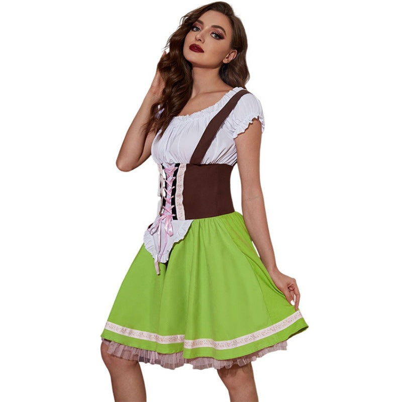 Damen nan Trachten-Festkleid mit figurbetonter Korsett-Schnürung, geraffter Carmenbluse und mehrlagigem Tellerrock Echo Archiv
