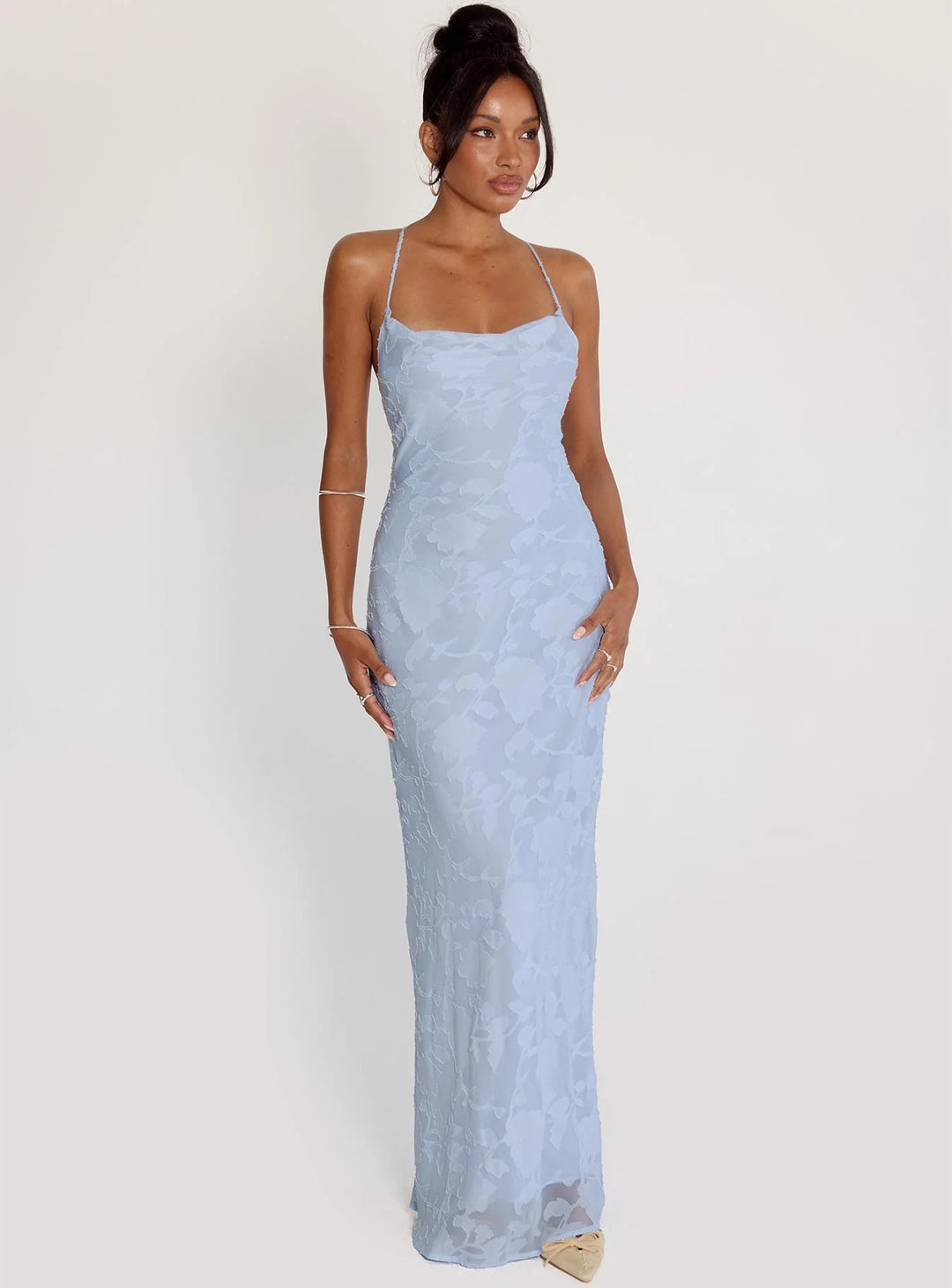 Damen Elegantes Abendkleid mit floralem Spitzenmuster und Spaghettiträgern Echo Archiv