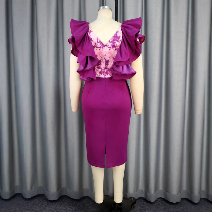 Damen Elegantes Kleid mit voluminösen Rüschen und figurbetonter Silhouette Echo Archiv