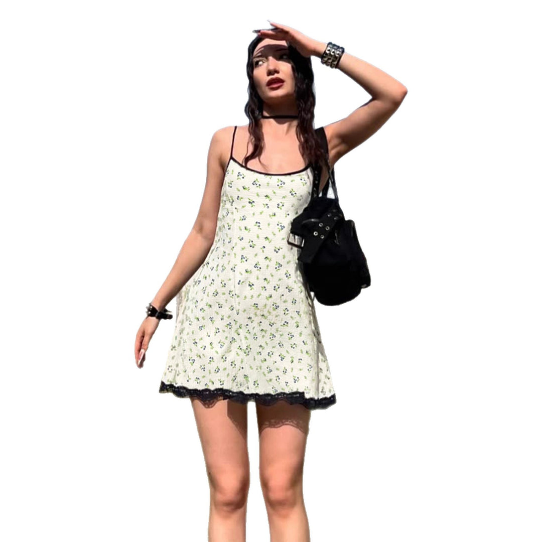 Damen Sommerliches Spaghetti-Trägerkleid mit floralen Mustern und Spitzenbesatz Echo Archiv