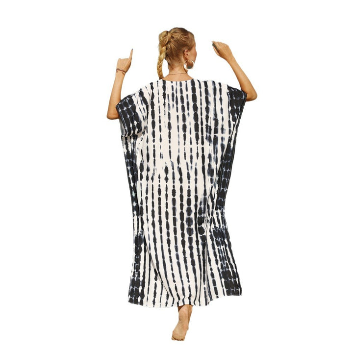 Damen Strandkleid mit modernem Batikmuster und lässigem Schnitt Echo Archiv