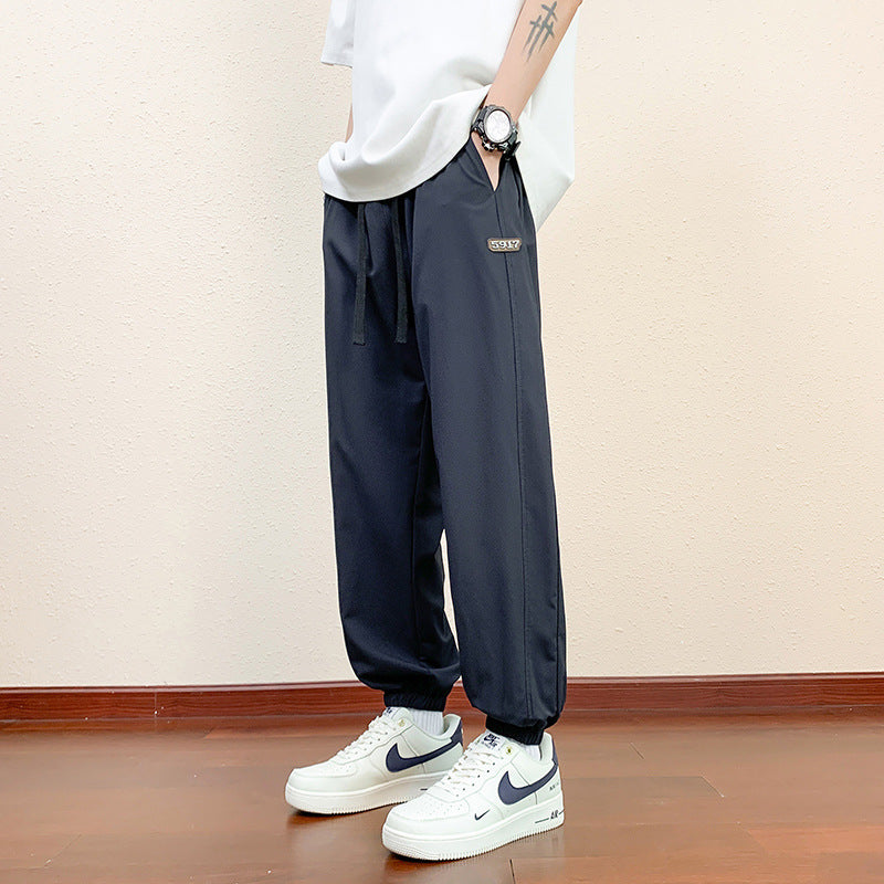 Herren Sportliche Jogginghose mit reflektierenden Details