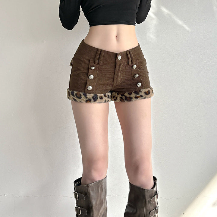 Damen modische Shorts aus Cord mit Kragenfransen und dekorativen Knöpfen Echo Archiv