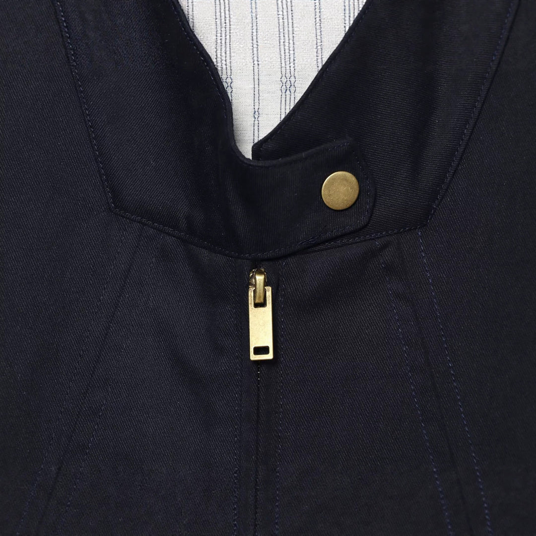 Damen Kurzer Boxy‑Blouson mit Stehkragen, aufgesetzten Pattentaschen und goldfarbenen Details Echo Archiv