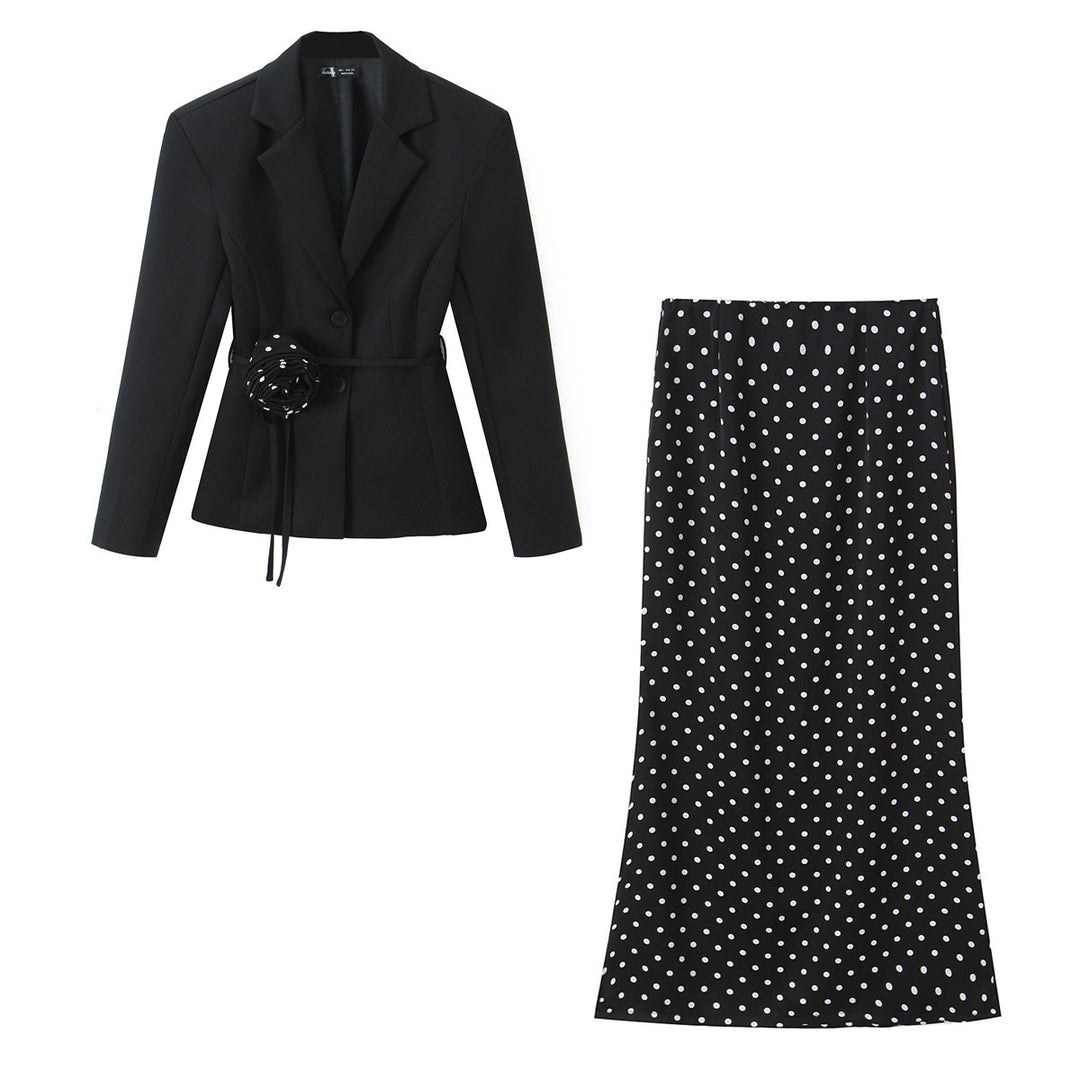 Damen Zweiteiliges tailliertes Blazer- und Midaxi-Rock-Set mit Rosenapplikation am Gürtel und Polka-Dot‑Rock Echoarchiv