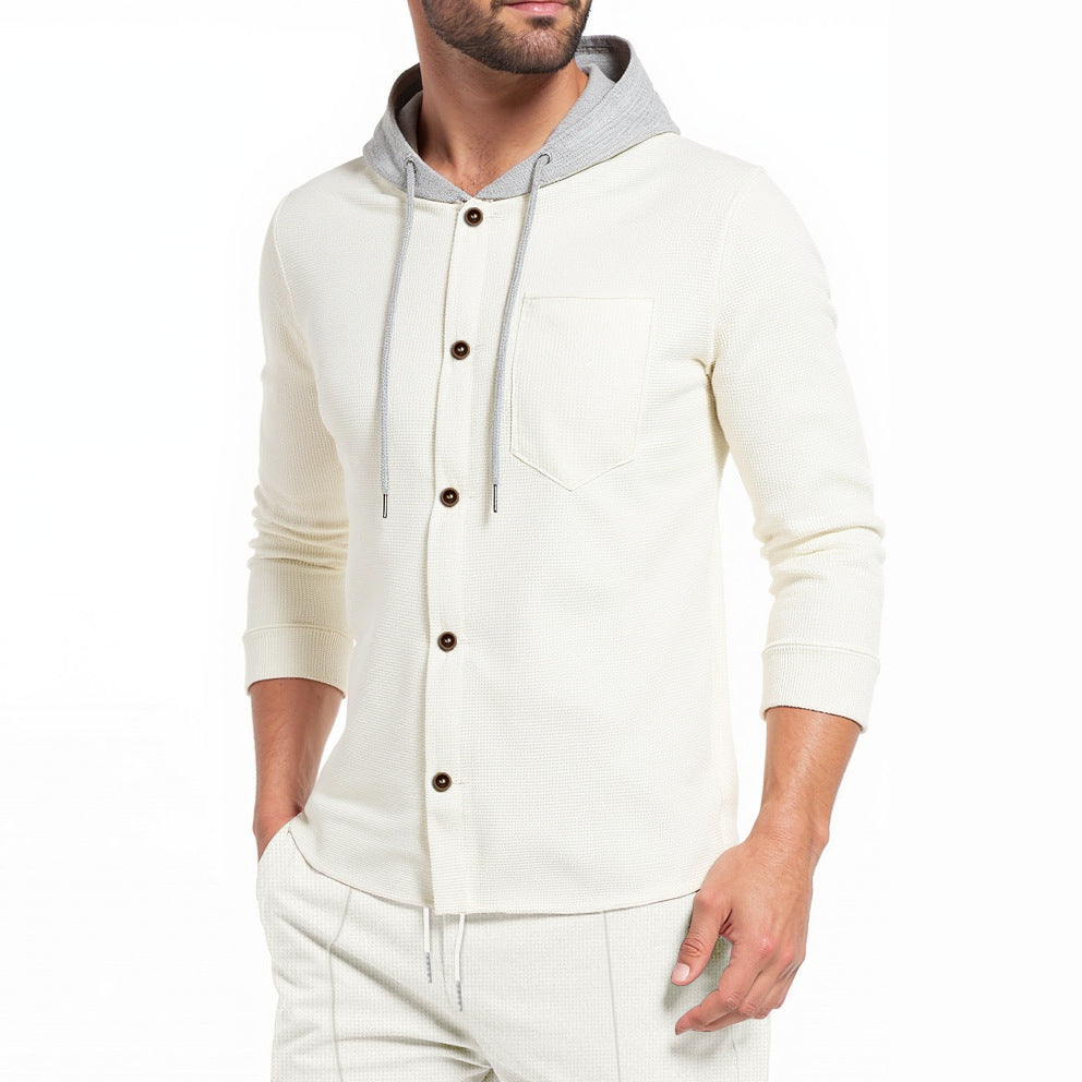 Herren modisches Kapuzenshirt mit Knopfleiste und praktischer Brusttasche Echoarchiv