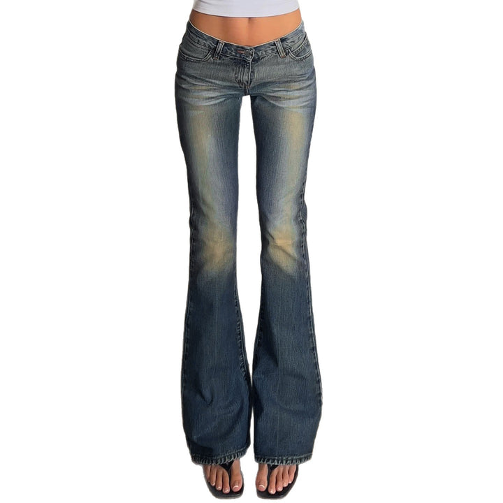 Damen Schlagjeans mit Used-Effekt, Whiskering und ausgestelltem Bein – Dénora