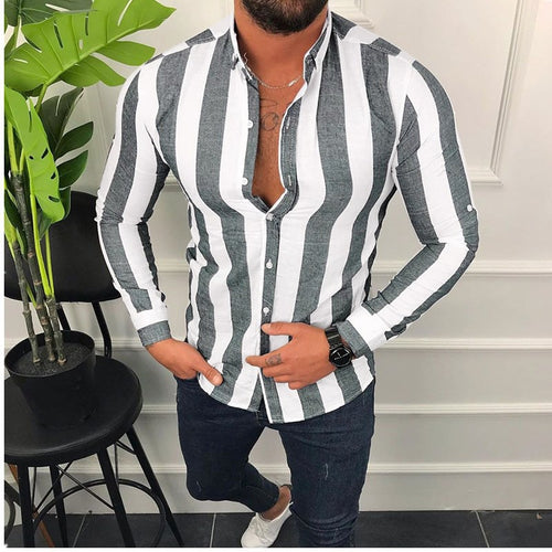 Herren Langarmhemd mit modernem Streifenmuster und stylishen Details Echoarchiv