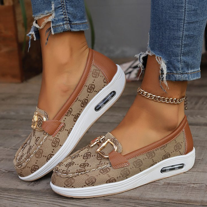 Damen Mokassin-Slipper mit luftgepolsterter Plateausohle und Zier-Bit Echo Archiv