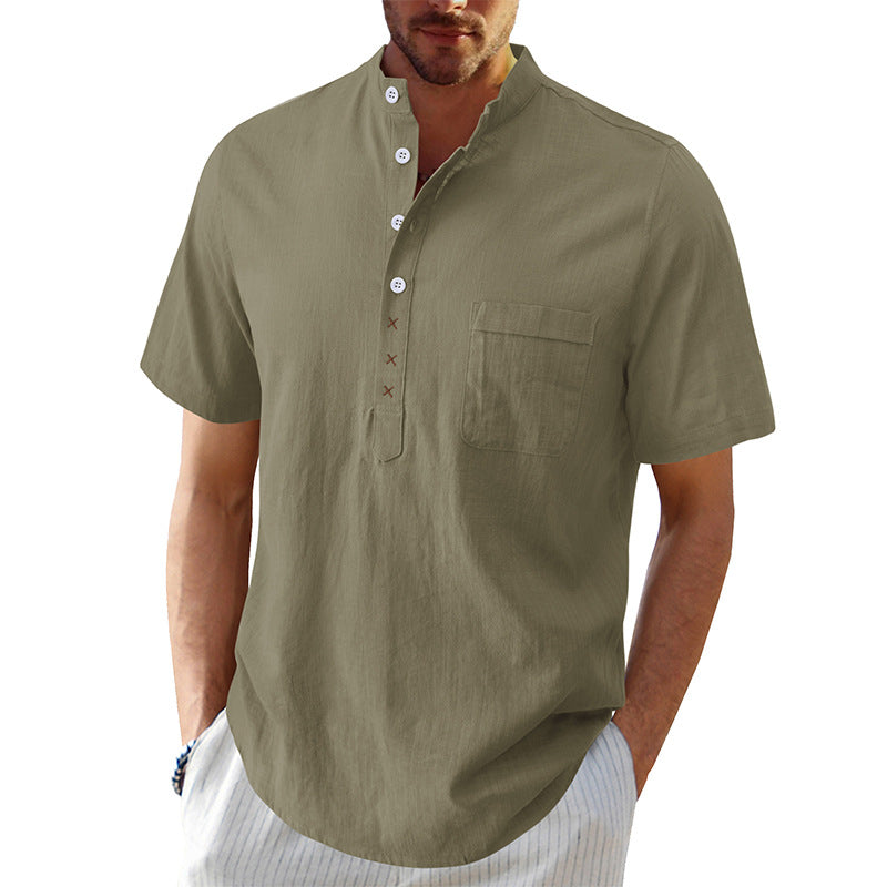 Herren Kurzarm-Henley-Shirt mit strukturiertem Kragen und eleganten Knopfdetails Echoarchiv
