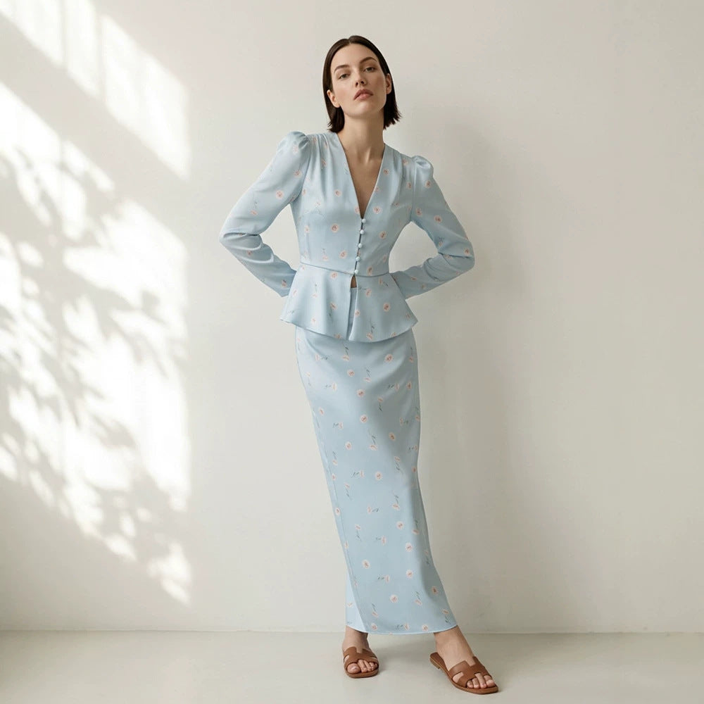 Damen Zweiteiliges tailliertes Blusen- und Maxirock-Set mit V-Ausschnitt und Knopfdetails Echoarchiv