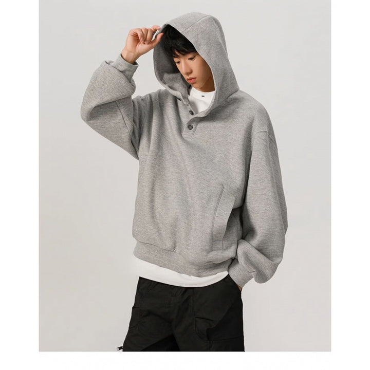 Herren Oversized Kapuzenpullover mit 3‑Knopf‑Leiste und seitlichen Eingrifftaschen Echoarchiv