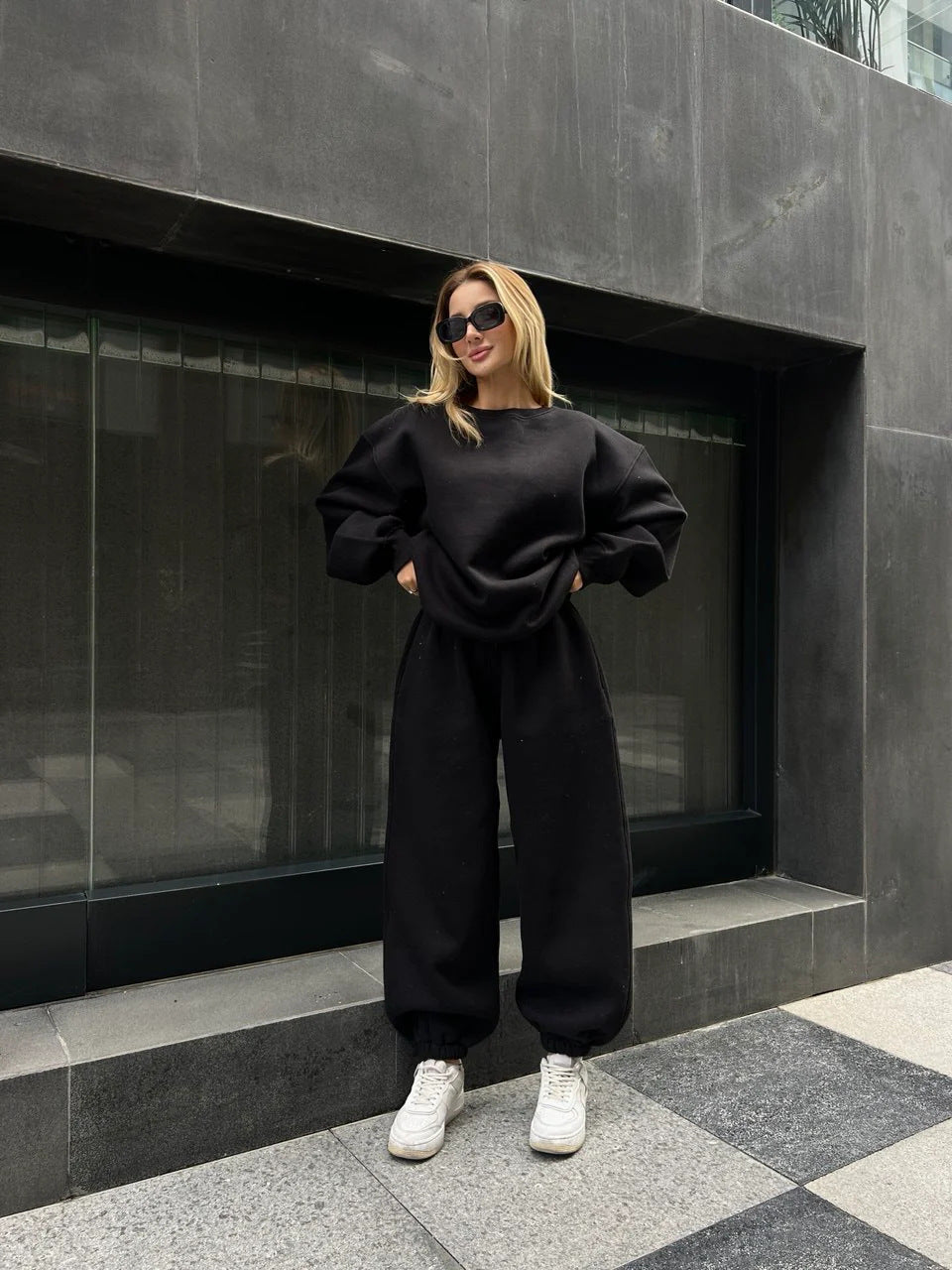 Damen Sportlicher Oversized Kapuzenpullover und Freizeithose Set Echo Archiv