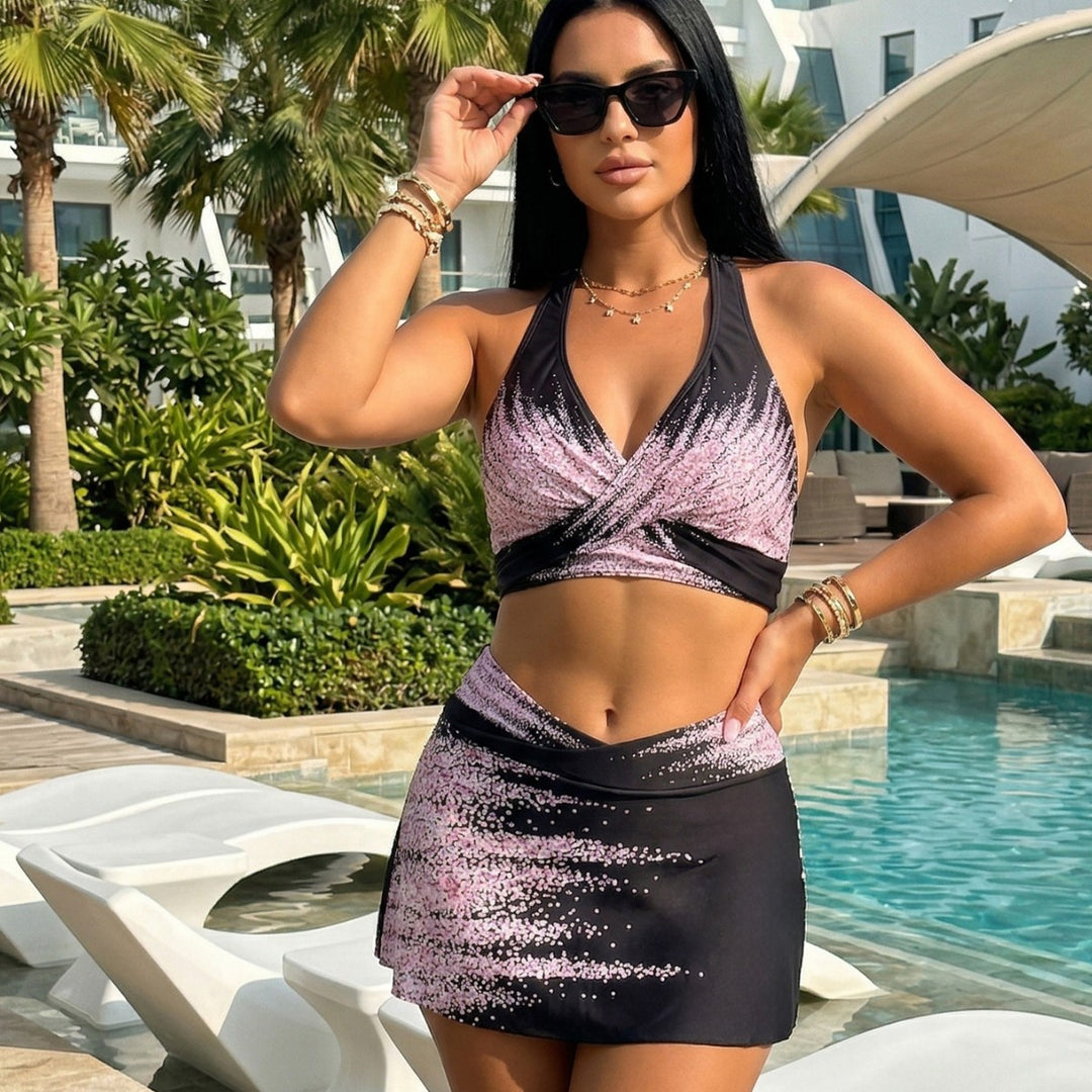 Damen Bikini-Set mit elegantem Wickelrock und aufregendem Oberteil Echo Archiv