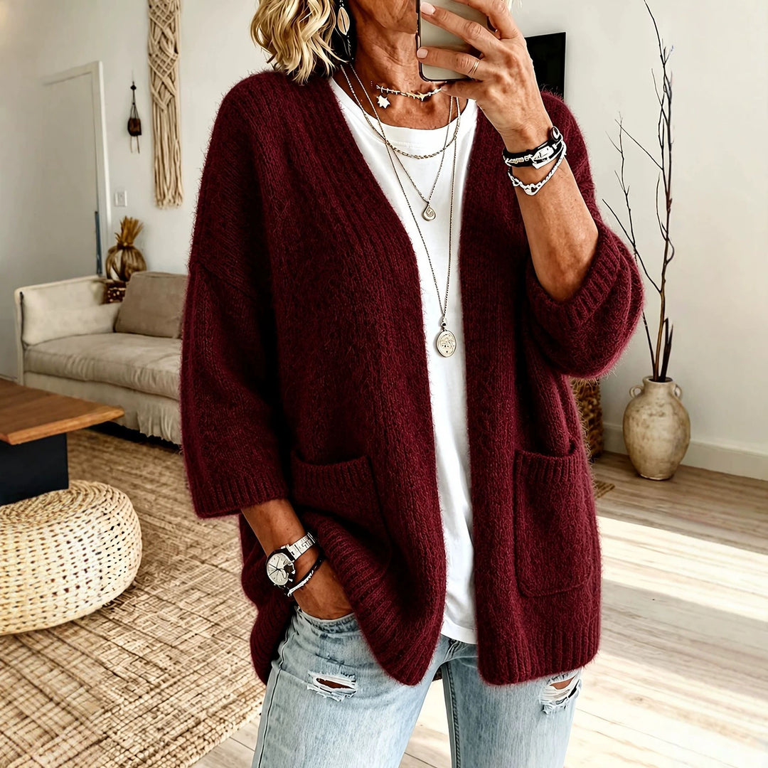 Damen Offener Longcardigan im Mohair-Look mit aufgesetzten Taschen und überschnittener Schulter – Veloura
