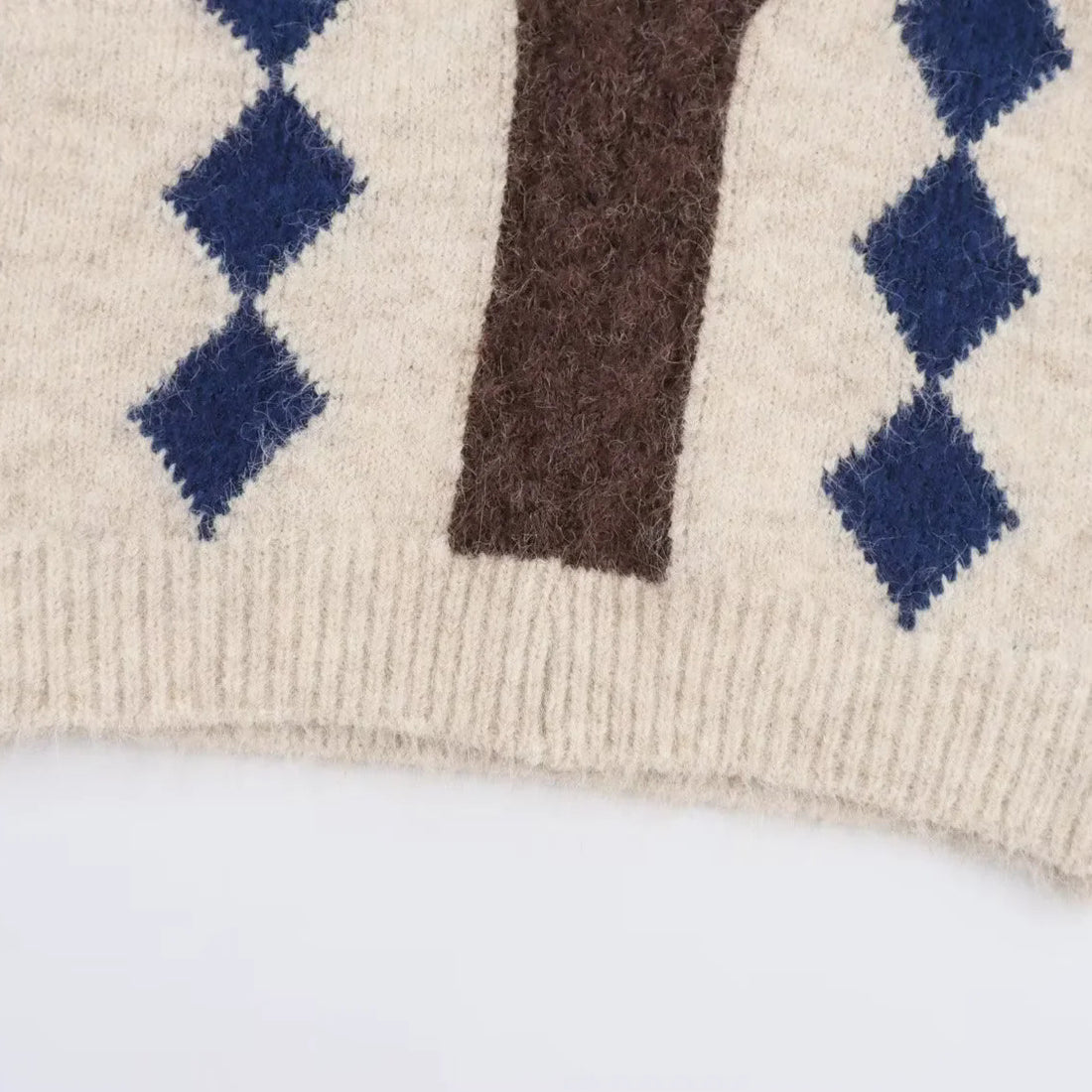 Damen Argyle-Strickweste mit V-Ausschnitt und flauschiger Mohair-Optik Echoarchiv