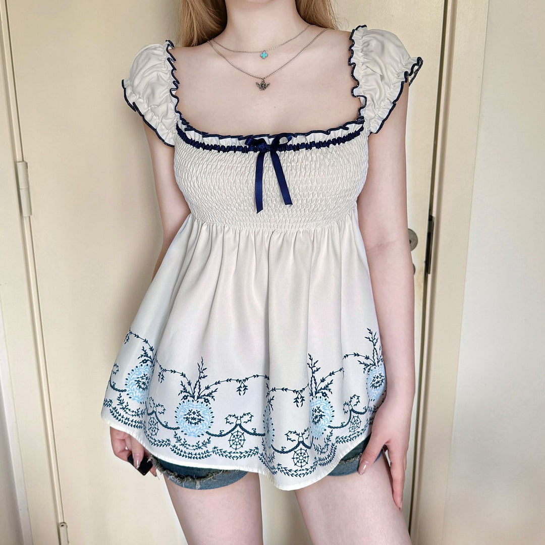 Damen Baumwollbluse mit floralem Stickdesign und schickem Rüschensaum Echo Archiv