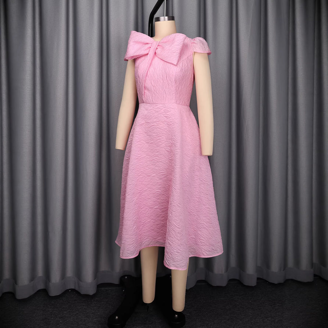 Damen Elegantes A-Linien Kleid mit floralem Design und voluminösem Oberteil Echo Archiv