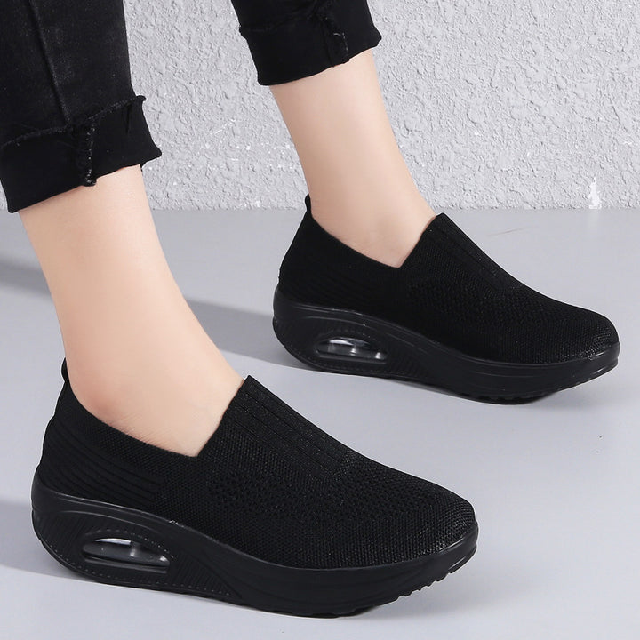 Damen nan gestrickter Slipper mit versteckter Keilsohle und sichtbarer Luftkammer Echo Archiv