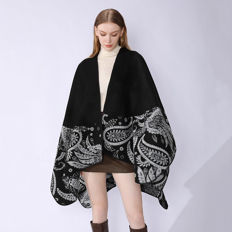Damen Reversibler Jacquard-Capeponcho aus Wollmix mit Paisley-Motiv und offenem Fall – Montévia