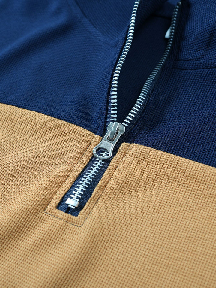 Herren Sportpullover mit modernem Stehkragen und Reißverschluss Echoarchiv
