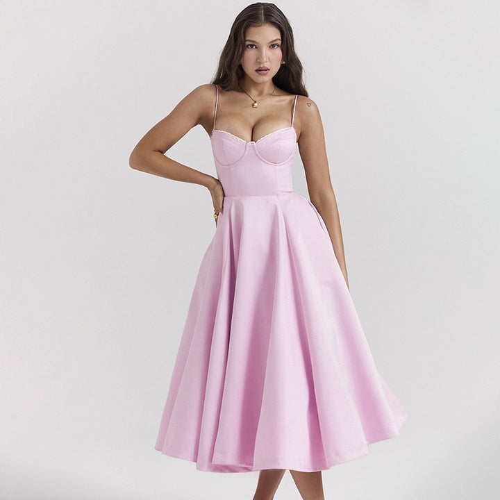 Damen Elegantes Satin Abendkleid mit schwingendem Rock und verstellbaren Spaghetti-Trägern Echo Archiv