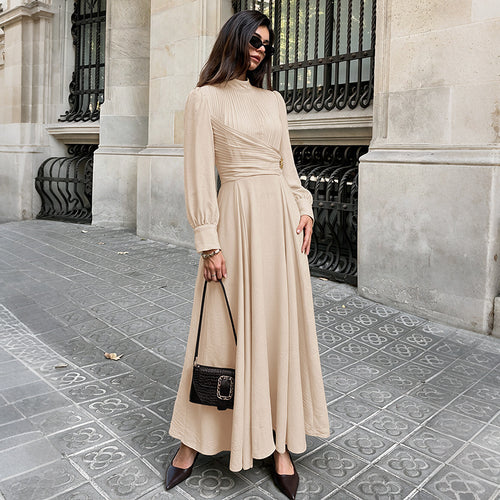 Damen Elegantes Maxikleid mit hochgeschlossenem Kragen und Rüschendetails Echo Archiv