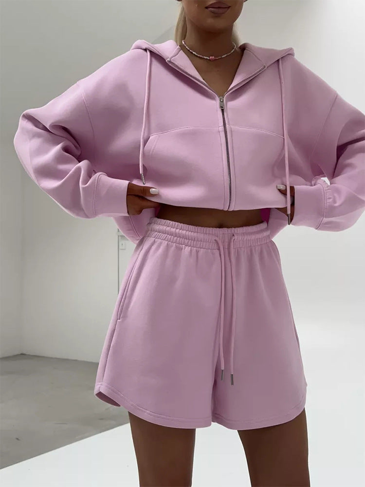 Damen nan kurzes Kapuzen-Sweatshirt mit Reißverschluss und elastischer Highwaist-Relax-Shorts Set Echo Archiv