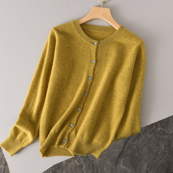 Damen Leichter Rundhals-Knopfcardigan in Kaschmiroptik mit feiner Rippkante und lässiger Silhouette Echoarchiv