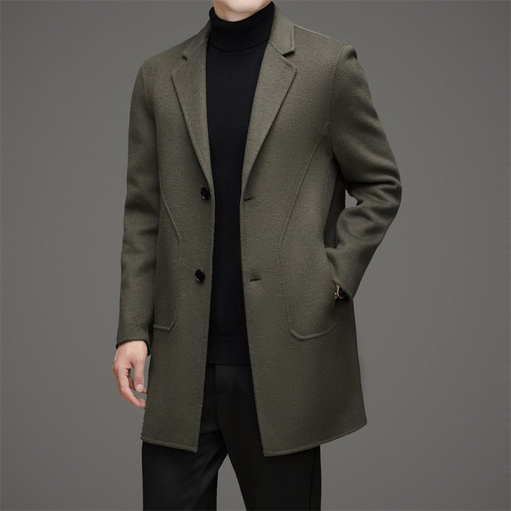 Herren eleganter Mantel mit modernen Akzenten Echoarchiv
