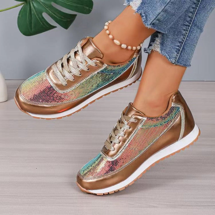 Damen modische Sneaker mit schimmerndem Obermaterial und rutschfester Sohle – Névara