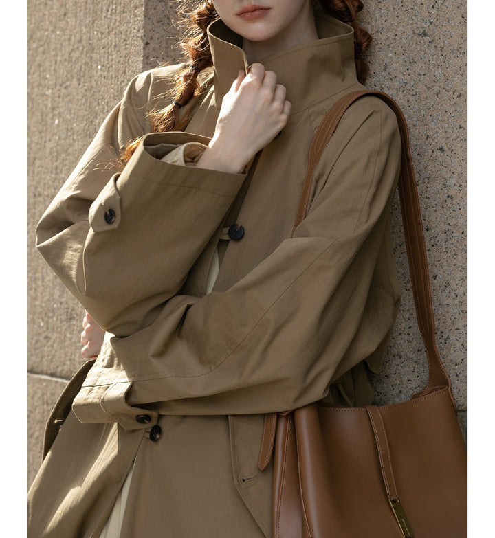 Damen Leichter Oversize-Trenchcoat mit hohem Stehkragen, verstellbaren Manschetten & Bindegürtel Echo Archiv