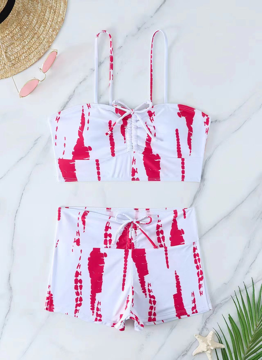 Damen Bikini mit floralem Rüschendesign und verstellbaren Trägern Echo Archiv
