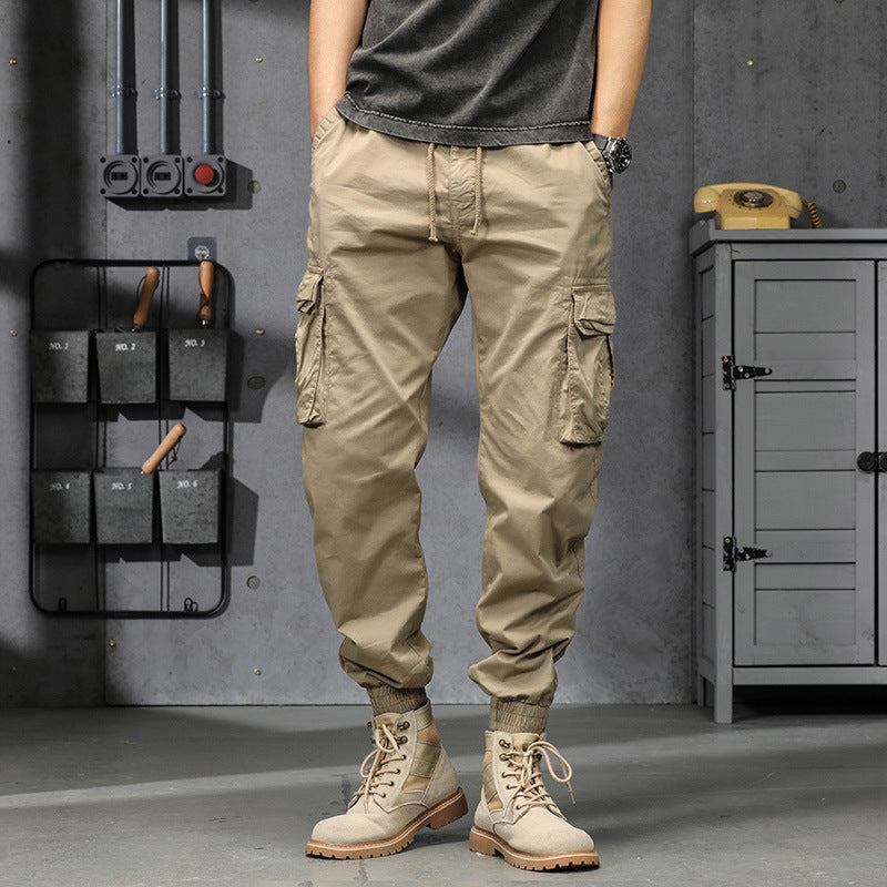 Herren Cargo-Jogginghose im Utility‑Stil mit Tunnelzugbund, Mehrfachtaschen und Reißverschluss‑Knöchel Echo Archiv