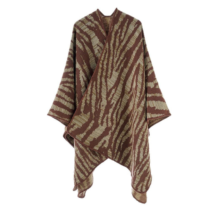 Damen Grobstrick‑Poncho im Cape‑Schnitt mit Zebra‑Jacquard und offener Kimonoärmelung – Célinea