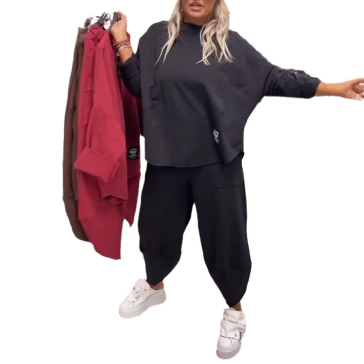 Damen nan Lounge-Ensemble aus Oversize-Cape-Sweatshirt und konischer Jogpant Echo Archiv
