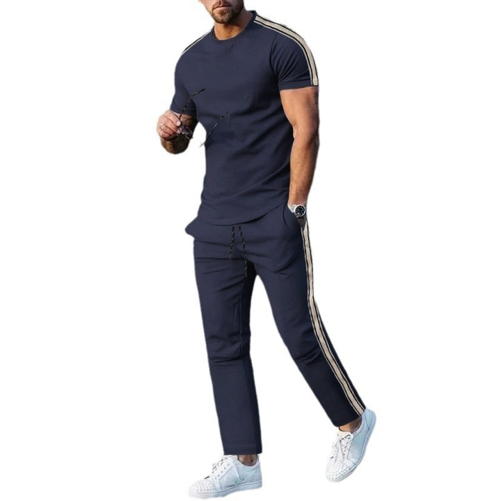 Herren Sportliches Trikot und Jogginghose-Set mit seitlichen Details Echoarchiv
