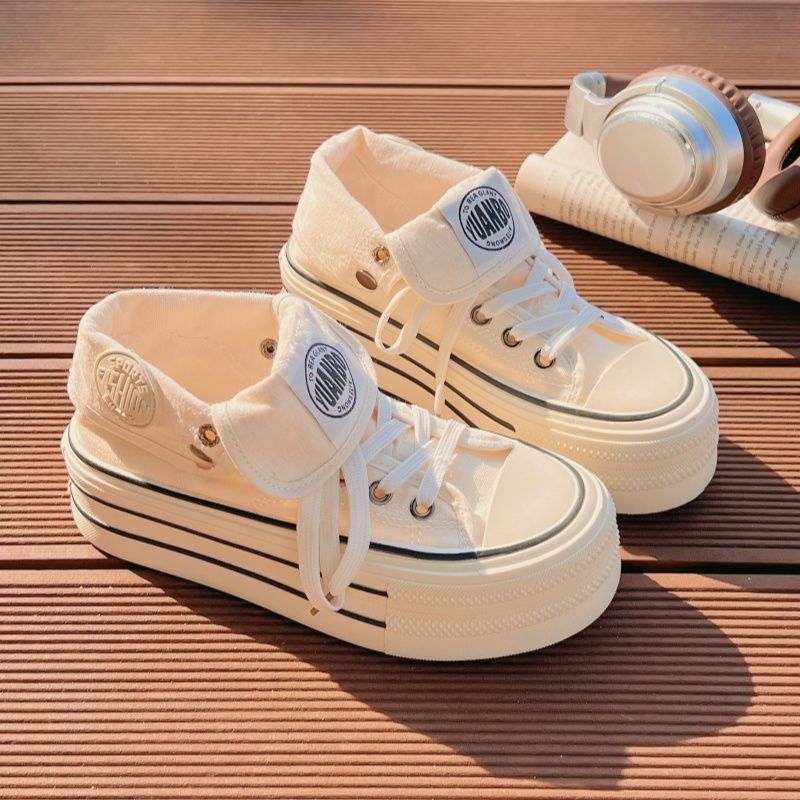 Damen Chunky Sneakers mit hohem Plateau und modischem Schnürsystem Echo Archiv