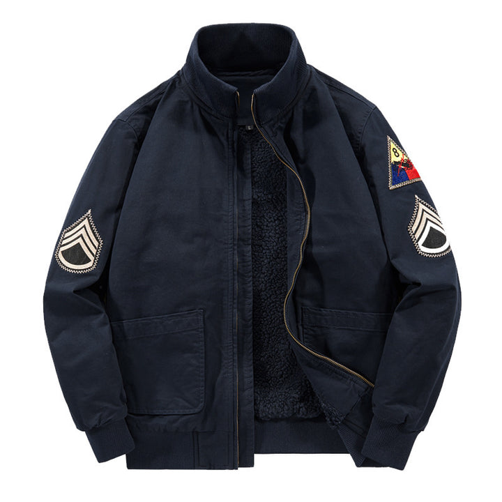 Herren Piloten-Blouson mit Sherpa‑Futter und auffälligen Aufnäher‑Details Echo Archiv