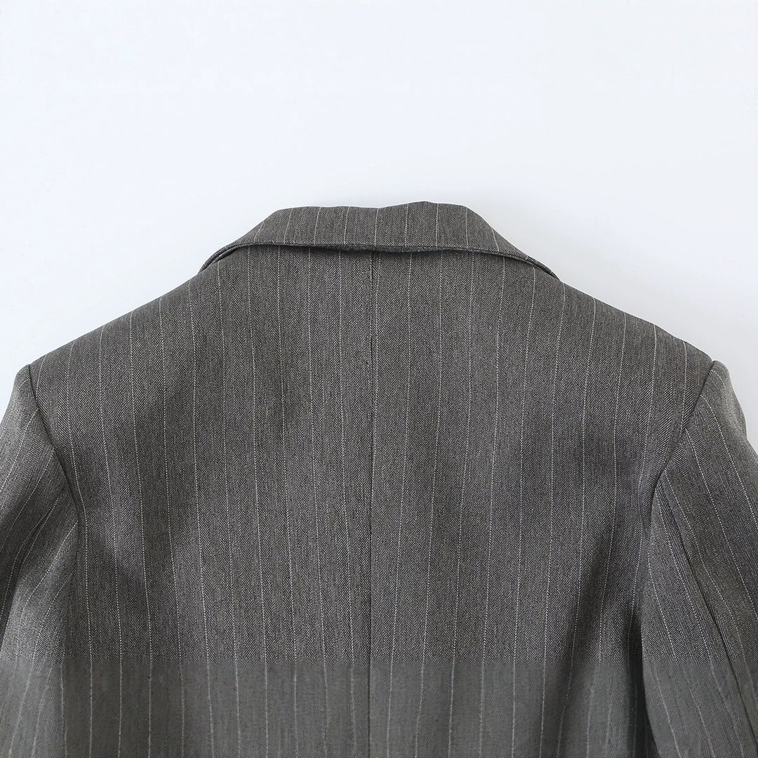 Damen Kurzgeschnittener Nadelstreifen-Blazer mit seitlichen Cut-Outs und Schnürdetail Echo Archiv